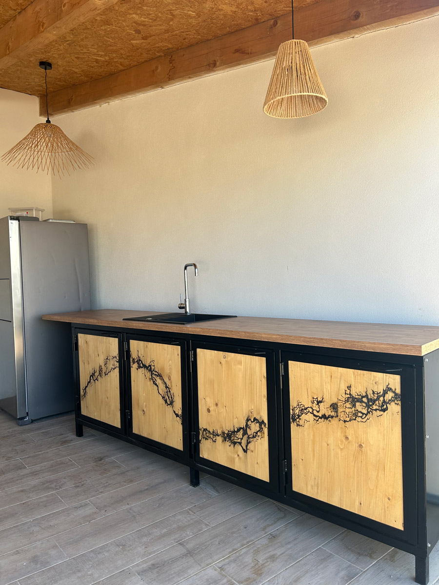 Mobiliers personnalisés meuble cuisine d'été bois Métal Acier Français.jpg